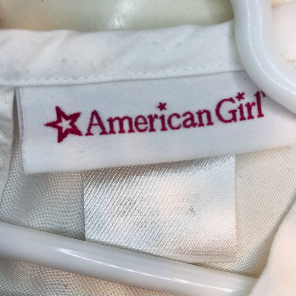 American Girl Vintage Elizabeth’s Nightgown - Picture 10 of 12